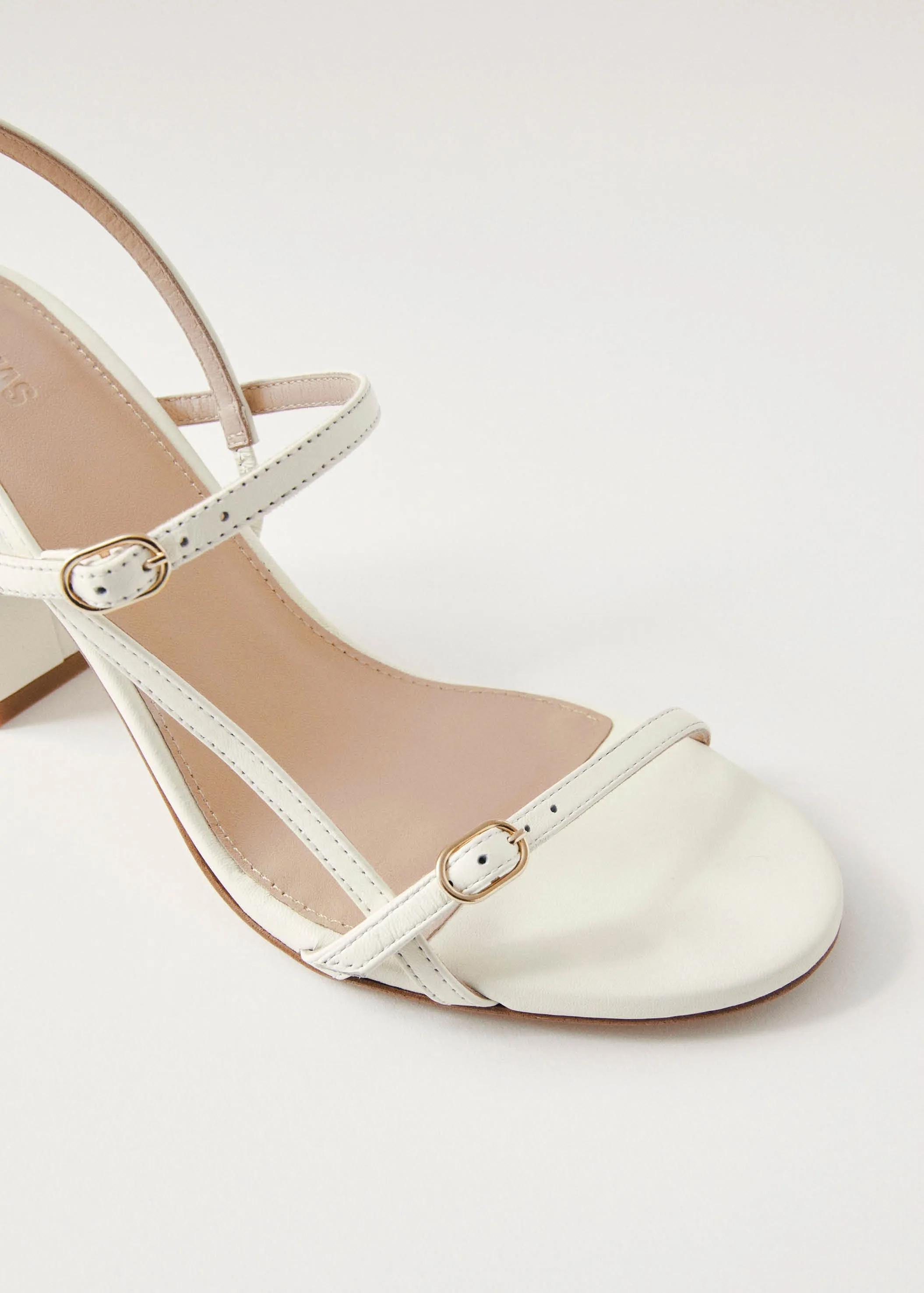 Elyn Cream Leather Sandals