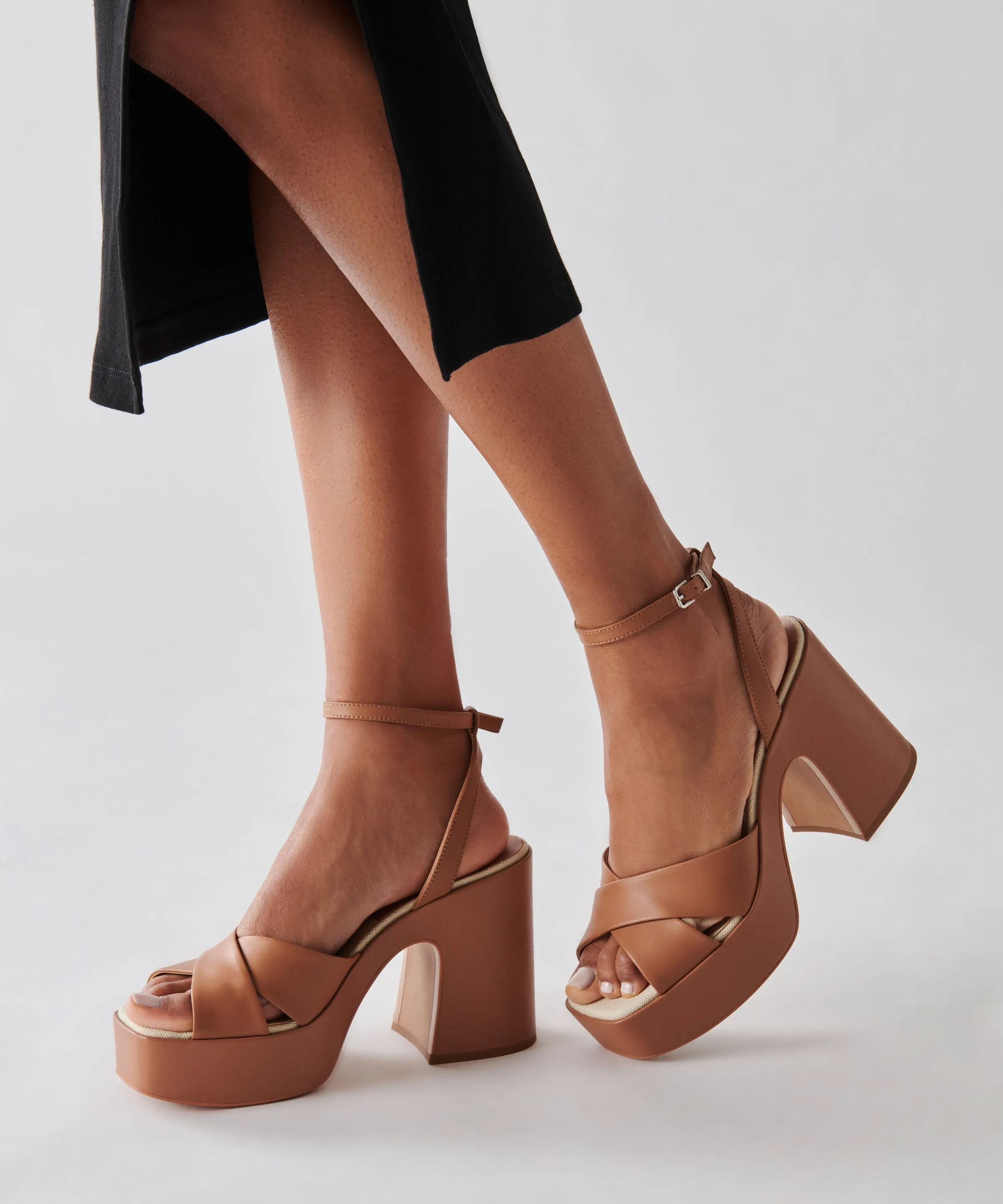 WESSI HEELS CARAMEL LEATHER